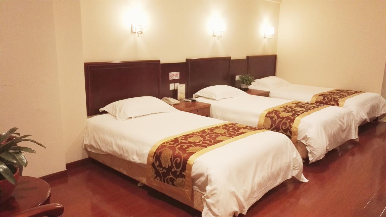 Greentree Inn Jiangsu Zhenjiang Jiangsu Science And Technology University Youth Square Express Hotel Янчжоу Экстерьер фото